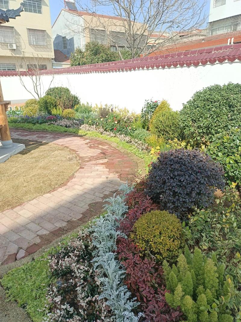 園林綠化工程施工全解析 從現(xiàn)場(chǎng)到景觀的匠心營造